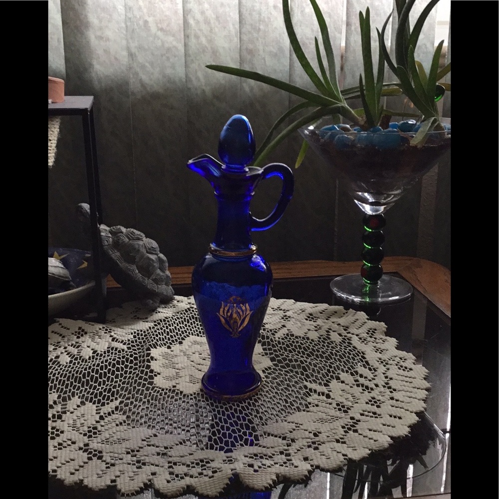 ♥️♥️Avon Bottle♥️♥️Final Price